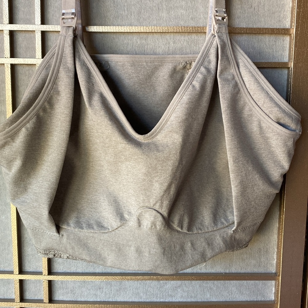 Destination Maternity seamless Bralette, size XXL - Picture 7 of 10